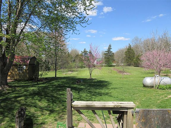 5th image of 7951 Ehmke Rd