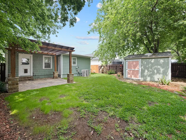 206 W High Ave — Photo 28