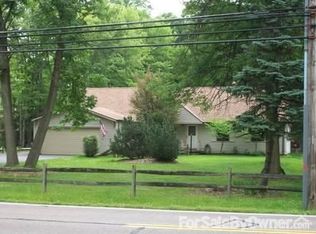 9531 Priem Rd, Strongsville, OH 44149