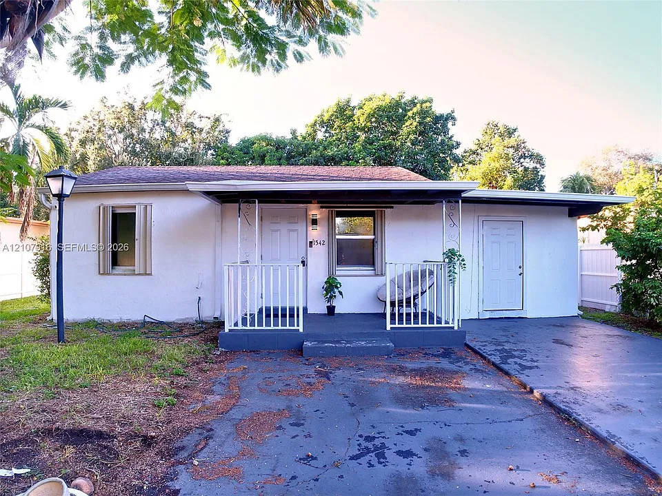 1542 NW 115th St