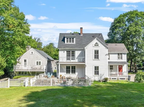 1255 Washington St, Gloucester, MA 01930