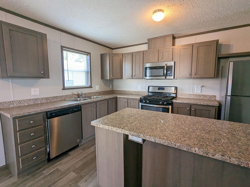1st image of 446 Montana St #446