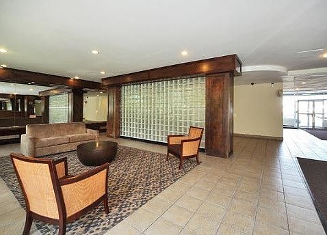 3rd image of 20 Wendell St APT 19A
