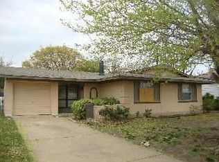 1833 School Rd, Carrollton, TX 75006