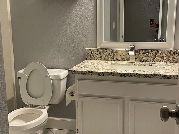 5th image of 1520 Verbena Way
