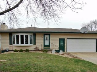 211 Westwood Dr, Marshalltown, IA 50158