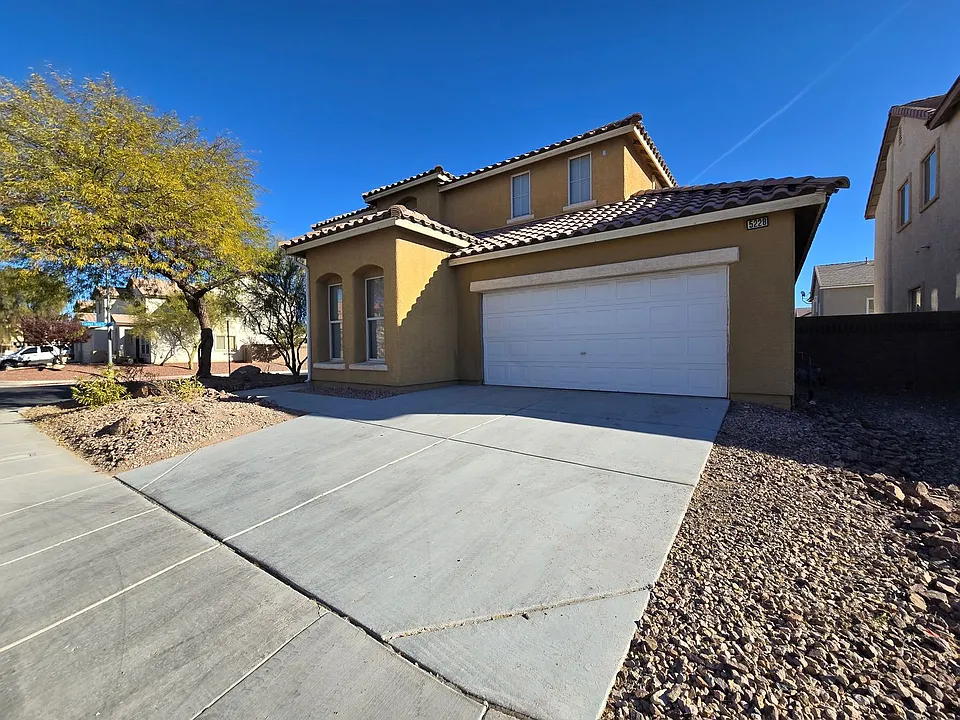5228 English Aster Ct