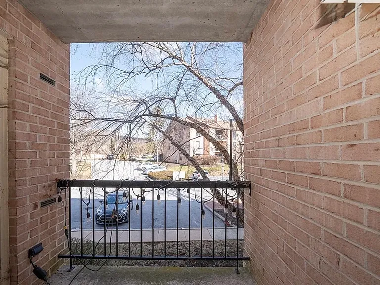 620 Washington Pl #20 — Photo 12