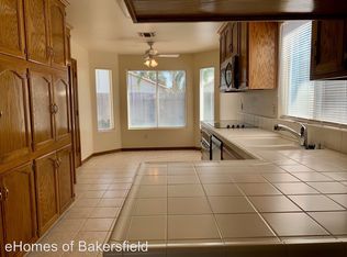 9111 Green Bank St, Bakersfield, CA 93312