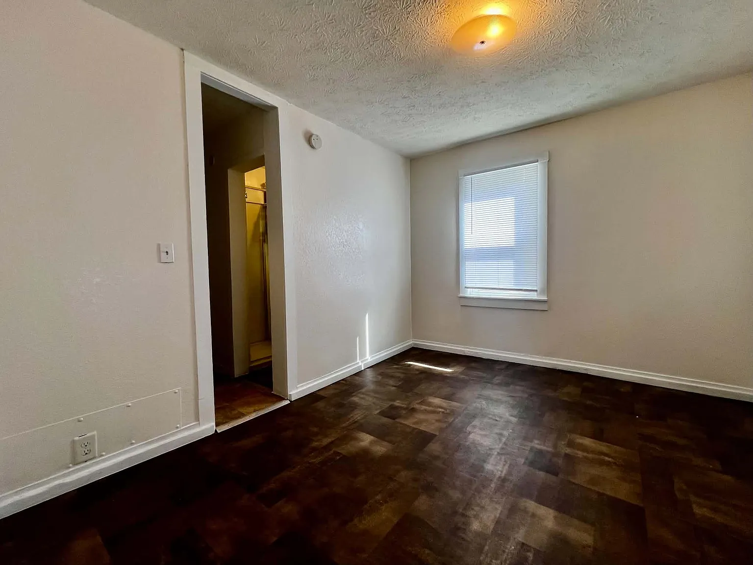 2 bed, 576 sqft, $750 — Photo 4