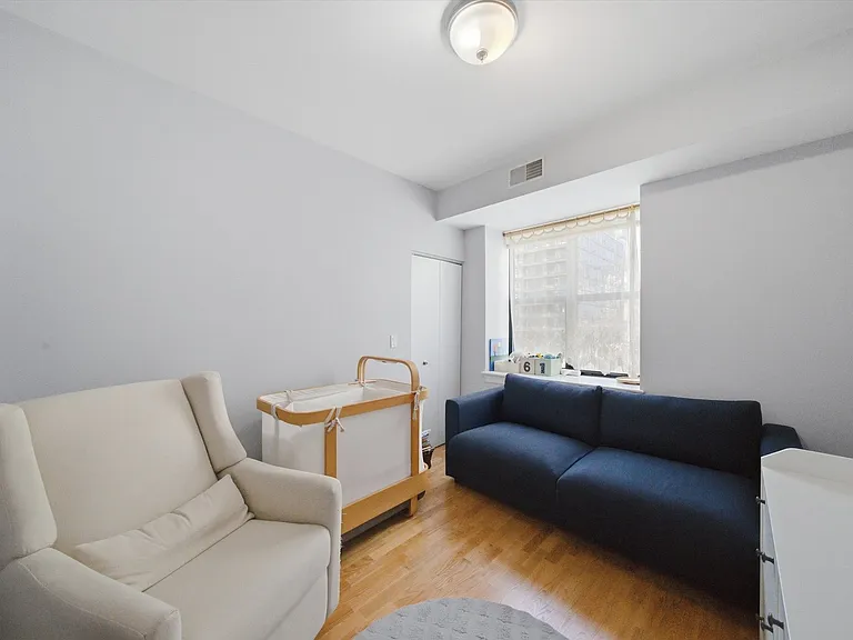 451 W Huron St #907 — Photo 16