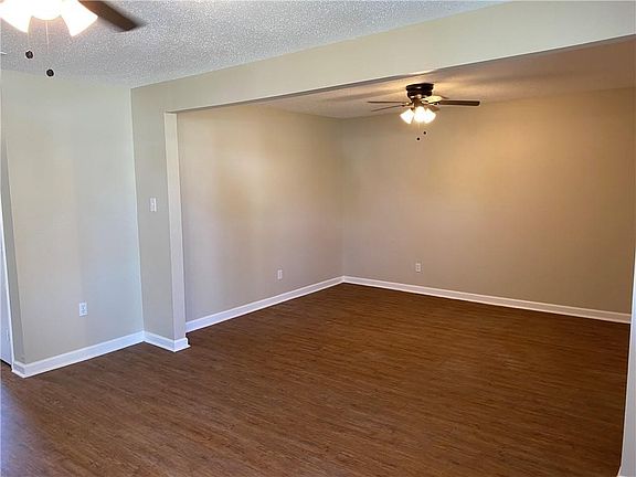 5th image of 649 Clinebrook Dr