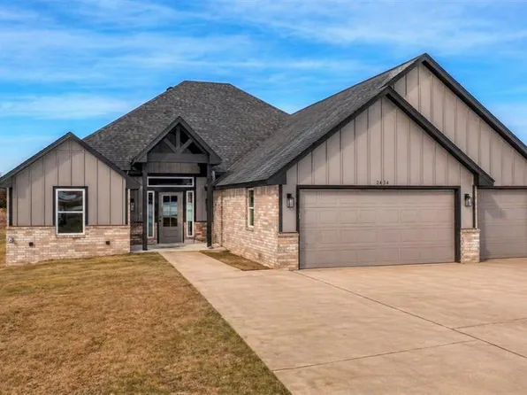 2434 Winding Ridge Dr, Blanchard, OK 73010