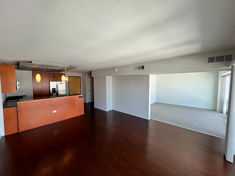 1 bed, 805 sqft, $1,600 — Photo 4