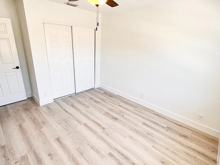 1438 Hawthorne Pl — Photo 24