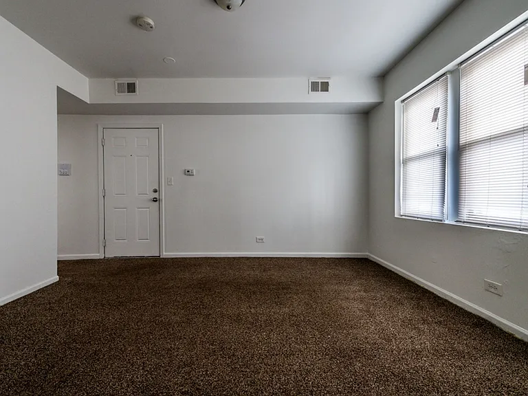 5800-04 S Artesian Ave — Photo 17