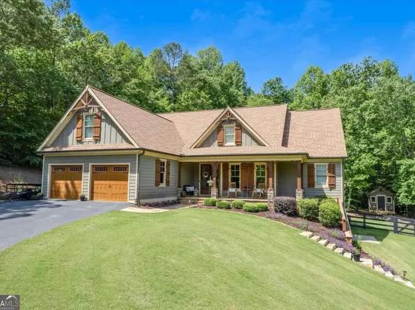 300 Links Cir, Waleska, GA 30183