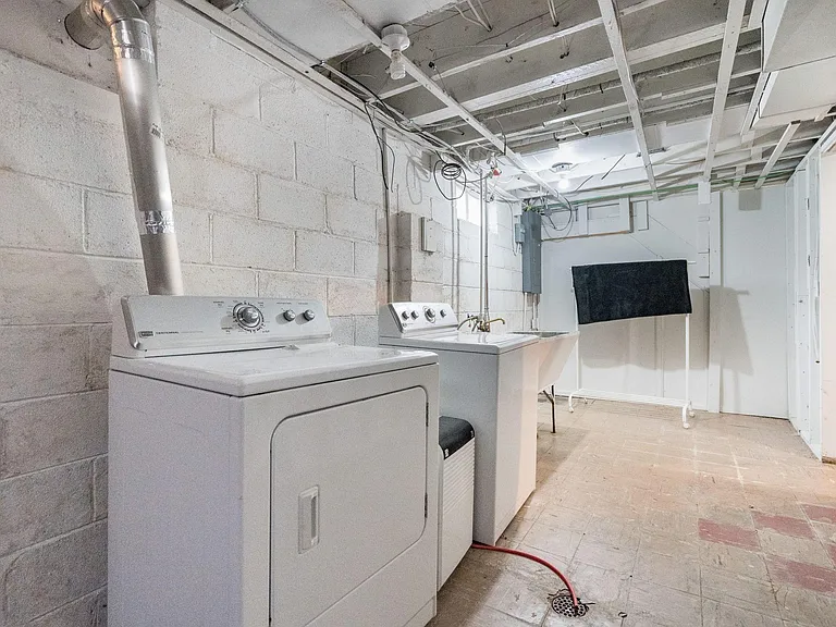 Basement Laundry