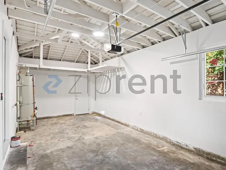 1443 Jeffery Ave — Photo 21