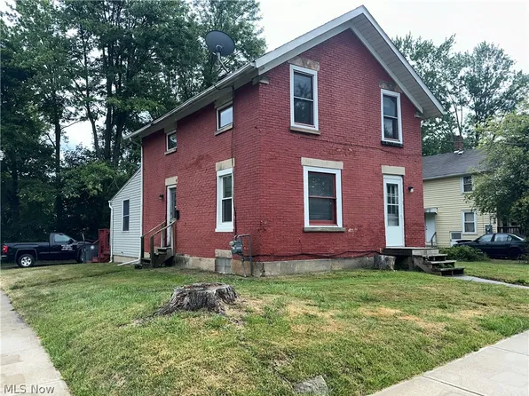 131 Groveland St, Oberlin, OH 44074