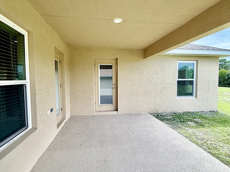 633 W Rexford Dr — Photo 48
