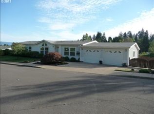 938 S 59th St, Springfield, OR 97478