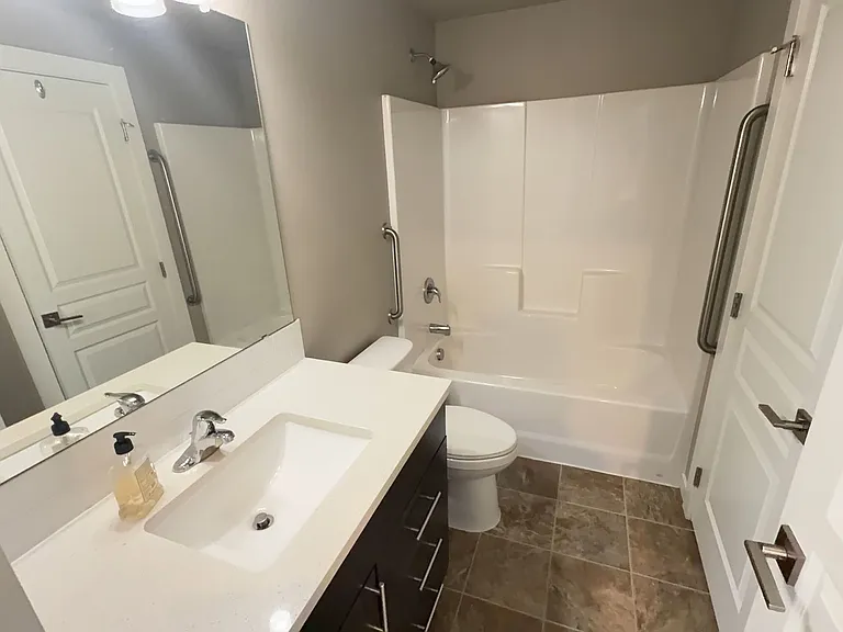 2988 NE Roxy Pl — Photo 8