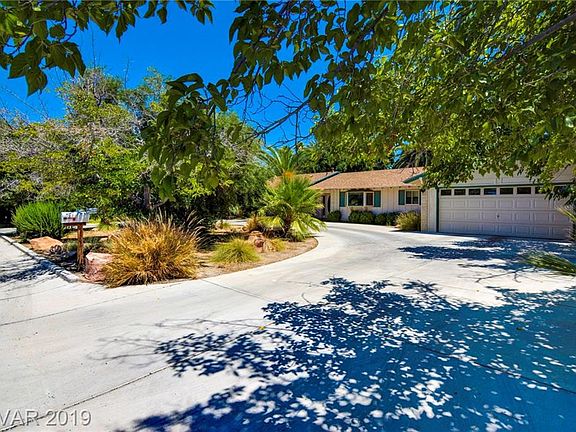 3rd image of 1737 Santa Anita Dr