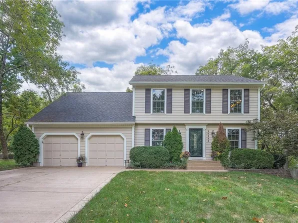 20823 W 45th Ter, Shawnee, KS 66218