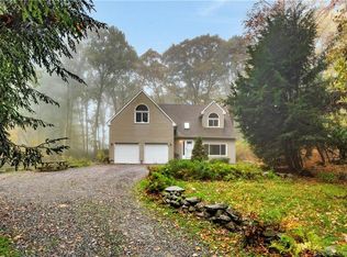 65 Arrowhead Dr, New Hartford, CT 06057