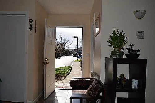Front Entrance Has Unobstructed View
