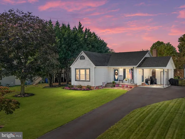 105 Raven Rd, Stephens City, VA 22655