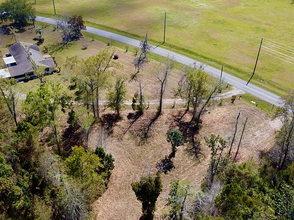 5th image of 703 W River Rd