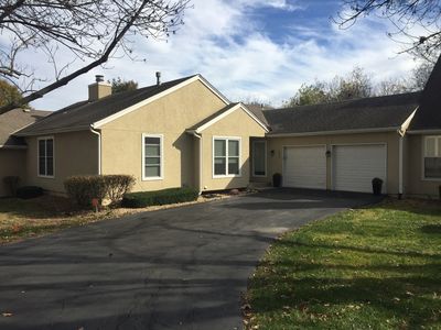 10755 Oakmont St, Overland Park, KS, 66210