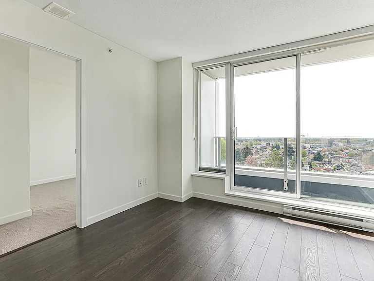5665 Boundary Rd #1510 — Photo 2