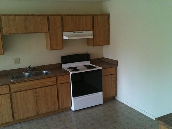 5th image of 3060 B St APT 14