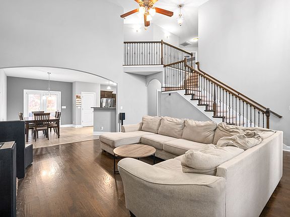 5th image of 3703 Windmill Ct