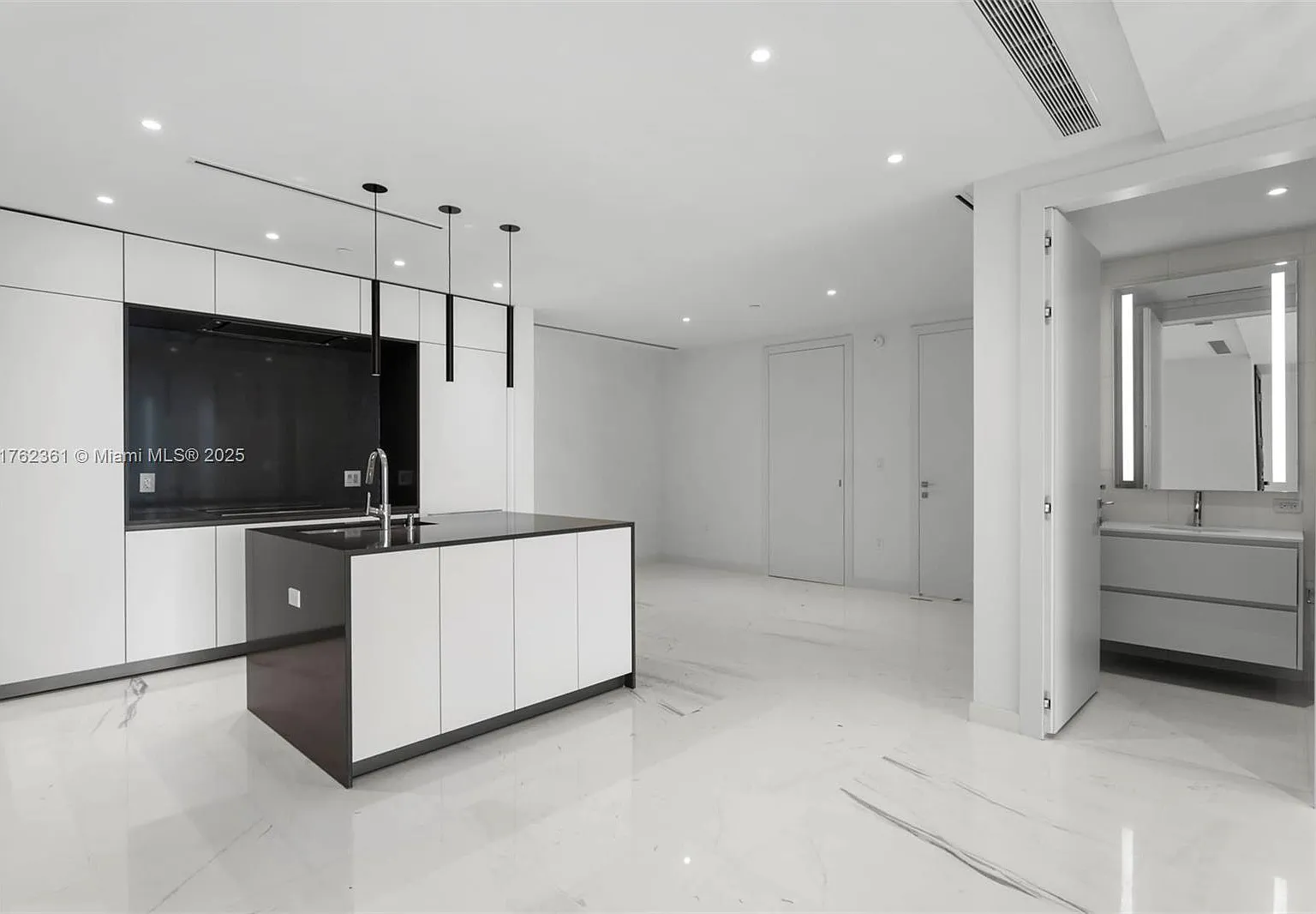 2 bed, 1973 sqft, $16,000 — Photo 4