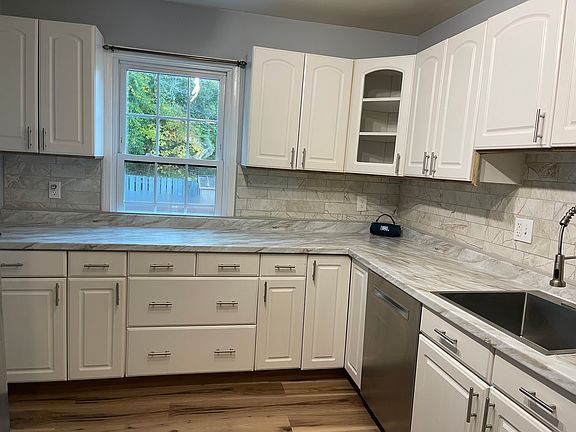 4th image of 8357 Moline Pl