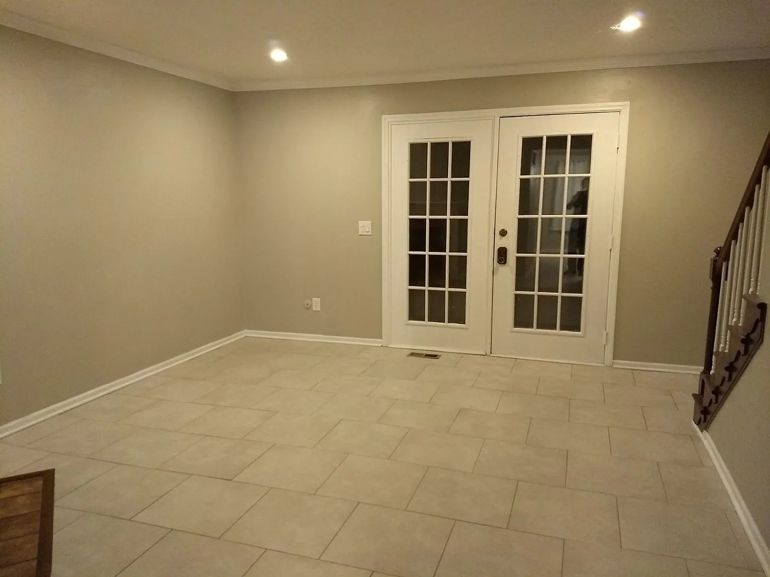 2 bed, 2.5 bath, 1024 sqft, $1,250 — Photo 1