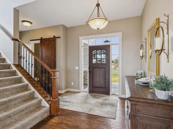 7792 Prairie Grass Pass, Prior Lake, MN 55372