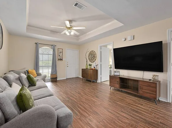 2015 Colgate Dr #Id1328066p, College Station, TX 77840