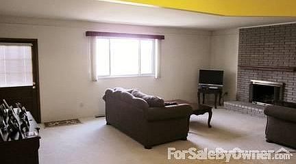 3rd image of 42058 Bay Ct