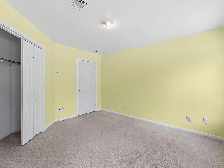 2444 Margaret St #A — Photo 15