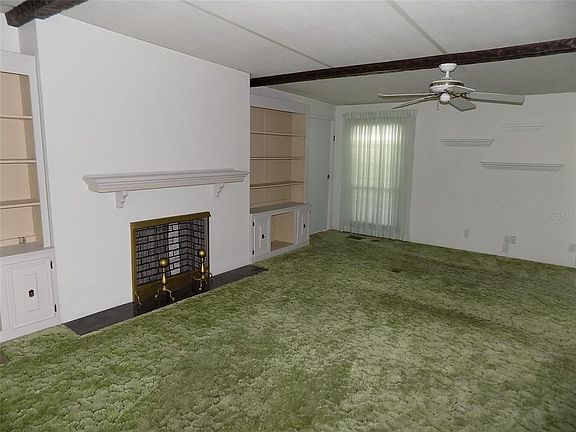 4th image of 719 Dolphin Dr