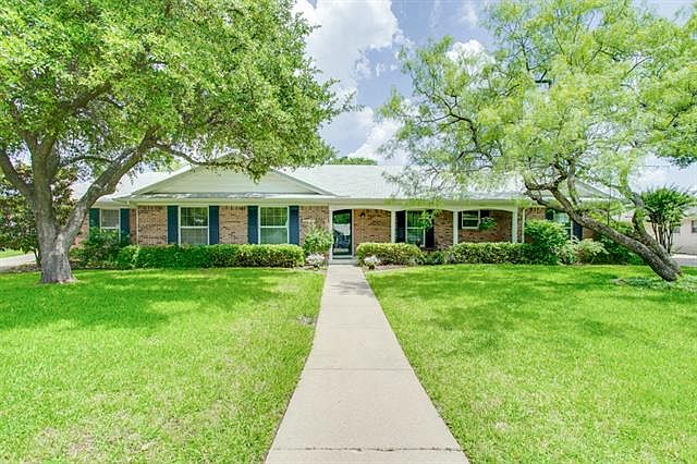 1st image of 14484 Valley Hi Cir