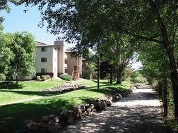 823 S Vance St, Lakewood, CO 80226