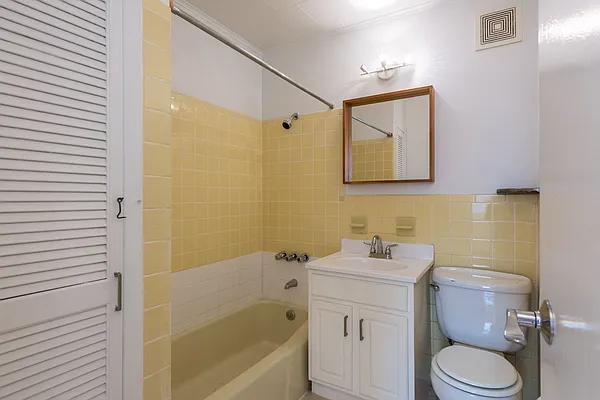 Rented by Nooklyn NYC LLC | media 14