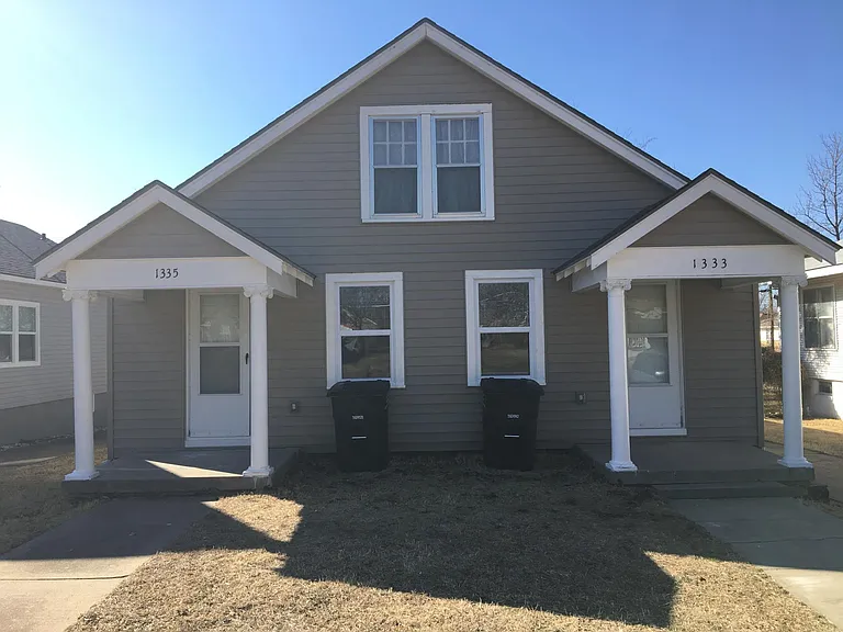 1335 SW Jennings Ave — Photo 1