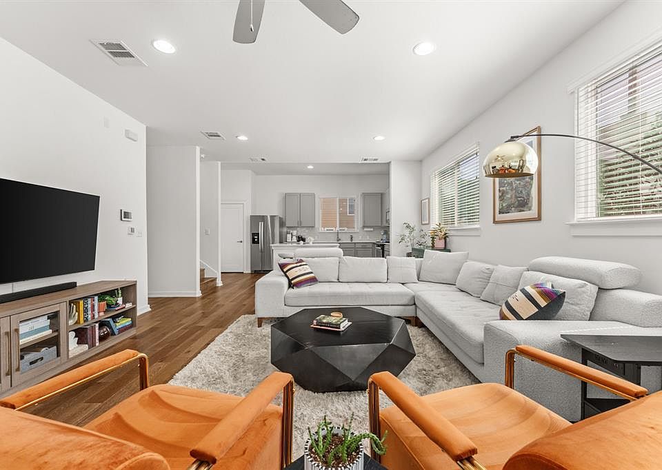 1st image of 6800 Menchaca Rd #37